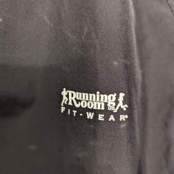 Running room fit wear - Picture 3 of 4